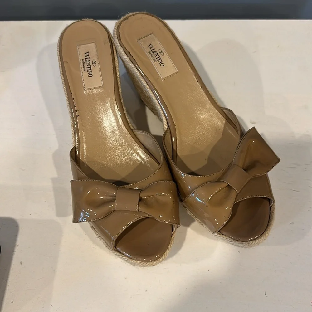 Valentino Garavani Patent Leather Espadrilles Size 41 US 9.5